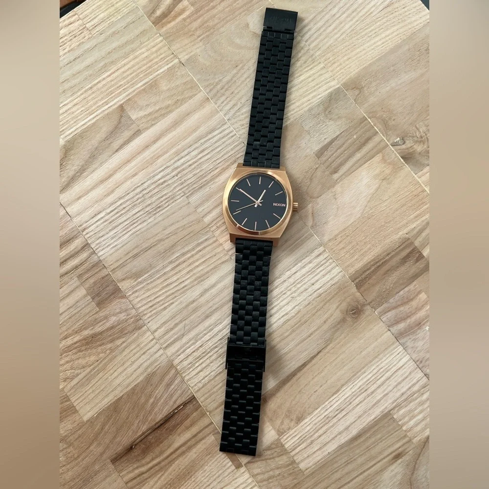 Nixon Minimal Time Traveler Black and Rose Gold Watch Adjustable Black Bracelet